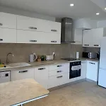 T2 Renove Avec Grande Terrasse דירה לה קאנה