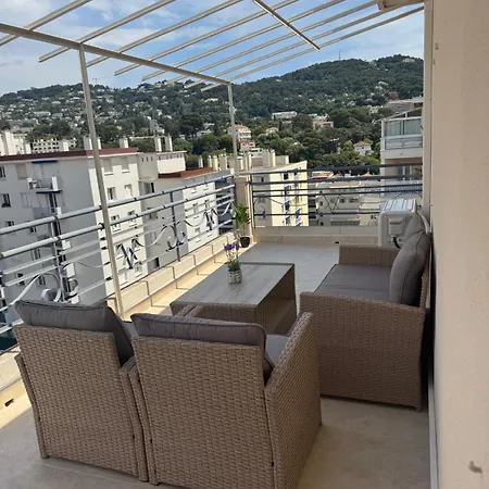 Magnifique T2 Avec Grande Terrasse Appartement *