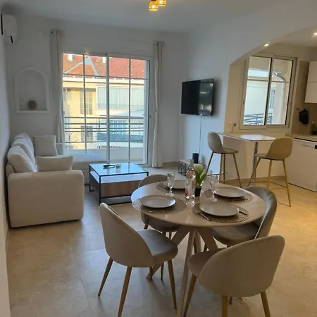 Penthouse Renove Grande Terrasse Апартаменты Ле-Канне